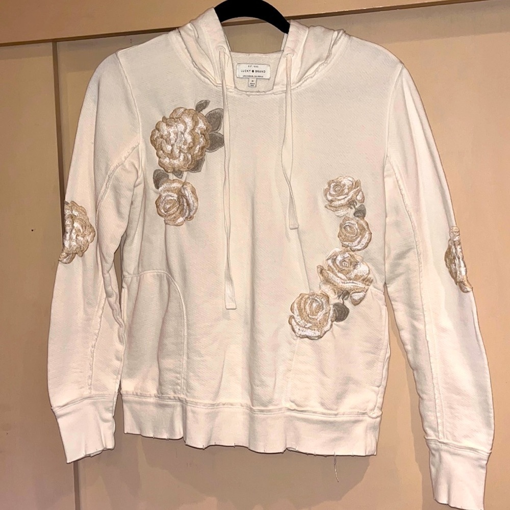 Lucky Brand size Small cream embroidered hoodie with pockets. Gorgeous, like new